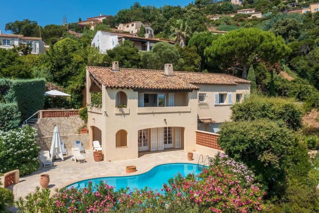 4-Star Private Villa With Heated Pool And Panoramic Sea View At Gulf De Saint Tropez Cavalaire-sur-Mer Exteriér fotografie
